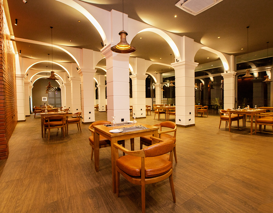 Welcome to Royal Lion Hotel Rooms and Services